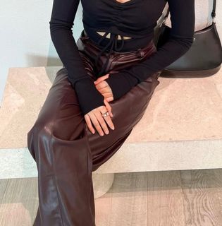 (Kategori: ) berada di . Dikirim oleh lux94 (ID iklan 1219355351, Gambar 1). Deskripsi: .