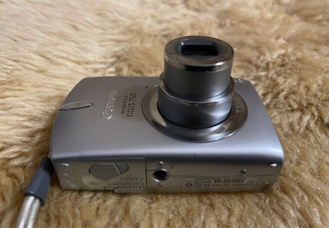 Canon Digital IXUS 750 Camera, Photography, Cameras on Carousell