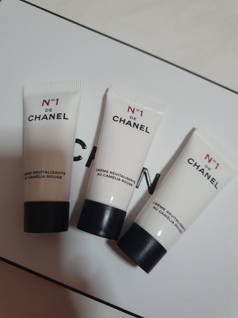 Amazoncom Chanel N1 De Chanel Revitalizing Serum 50ml  Beauty   Personal Care