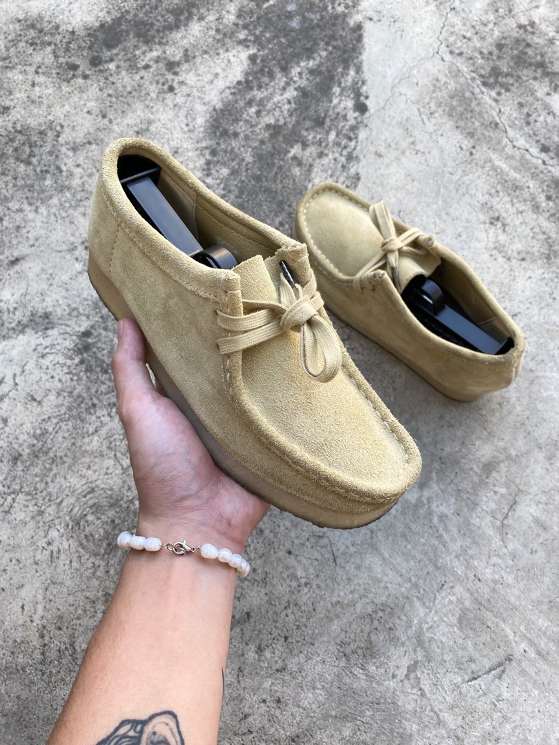 clarks wallabee maple suede