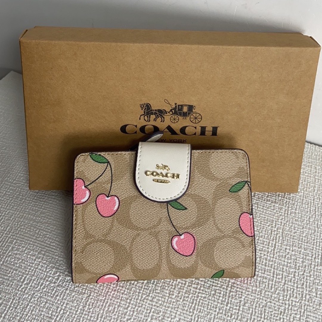 Coach Cherry Medium Wallet, Women's Fashion, Bags & Wallets, Wallets