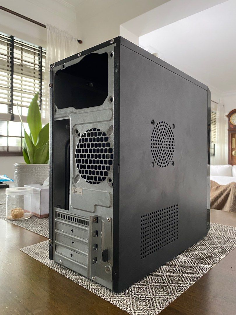Computer Case, Computers & Tech, Parts & Accessories, Computer Parts on Carousell
