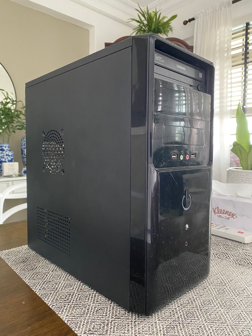 Computer Case, Computers & Tech, Parts & Accessories, Computer Parts on Carousell