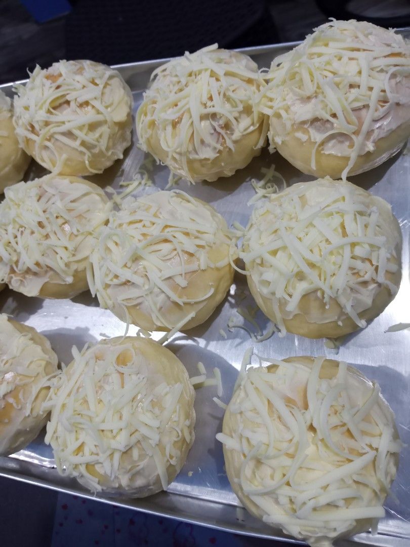 Cream cheese ensaymada on Carousell
