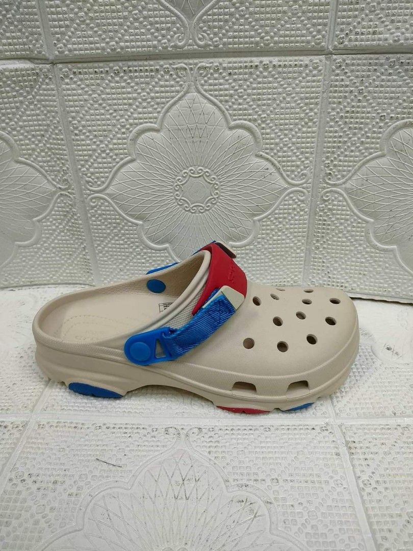 Crocs All Terrain Clog for me (Category: Slippers & Slides) located in Manila. Submitted by jhipol6213714 (Listing ID 1219334333, Image 3). Description: bnew men7-men11 only.