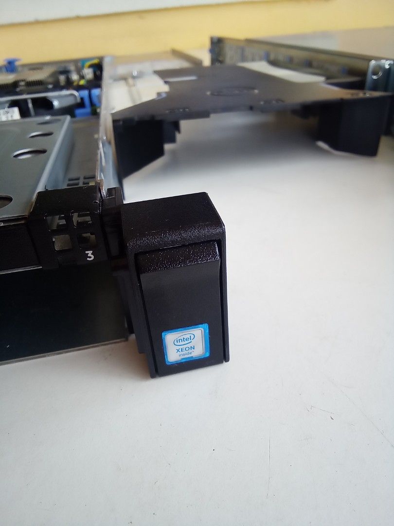 Dell R230 Front Power Button Dell PowerEdge R230 (Halfcut Server - For Refurbish & Parts Salvaging ...