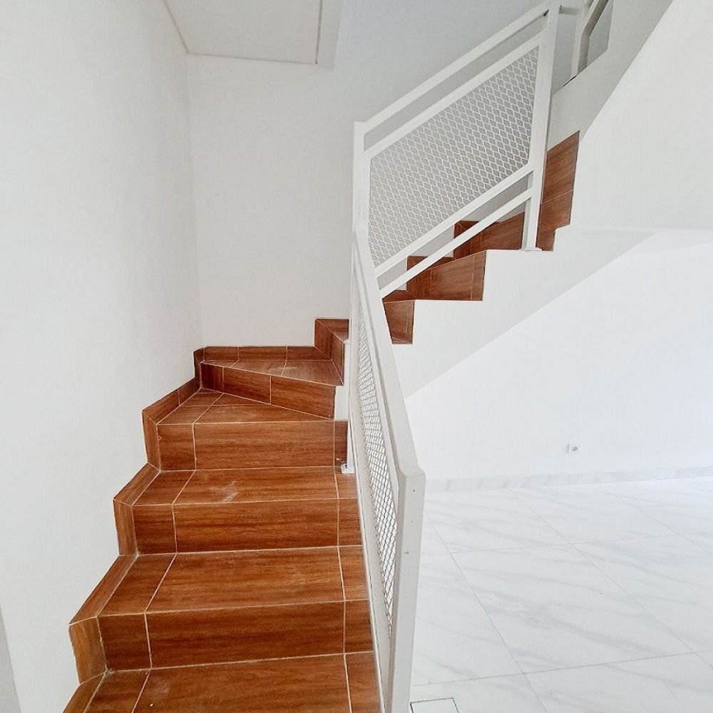 dijual_rumah_baru_2_lantai_mur_1678171491_47693784_progressive