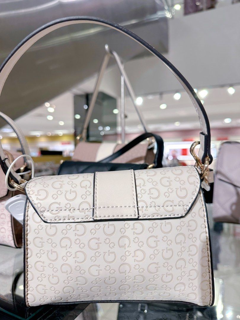 Discount GUESS shoulder bag. Original brand new Women s Fashion