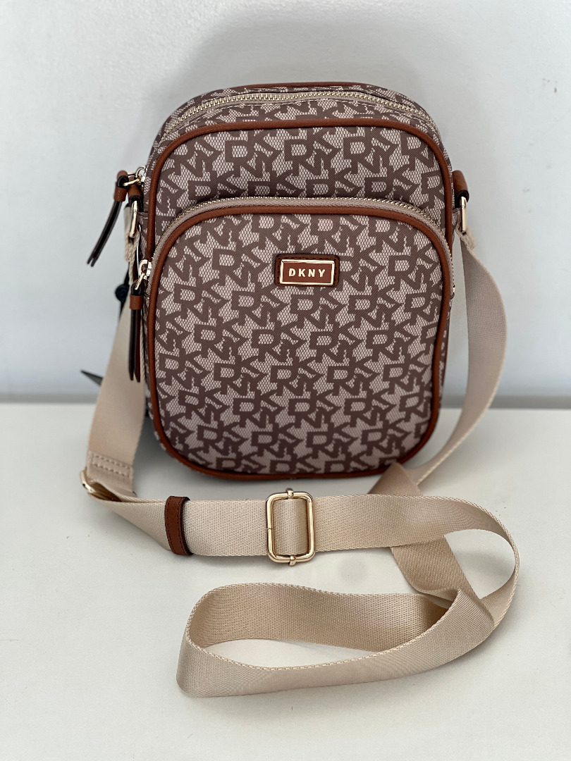 DONNA KARAN DKNY GIGI NS DOUBLE ZIP SIGNATURE LOGO CAMERA CROSSBODY