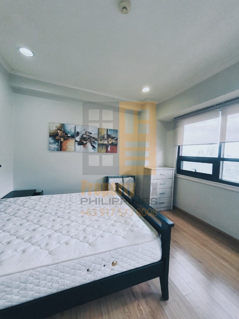 FOR RENT ICON RESIDENCES 1 BR W/ MANILA GOLF VIEW IN BGC Bonifacio ...