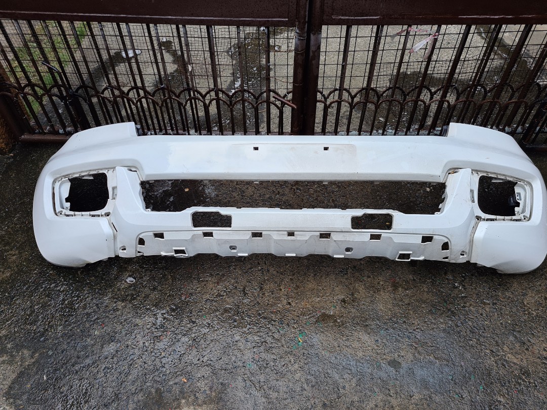Ford everest front bumper, Car Parts & Accessories, Body Parts and