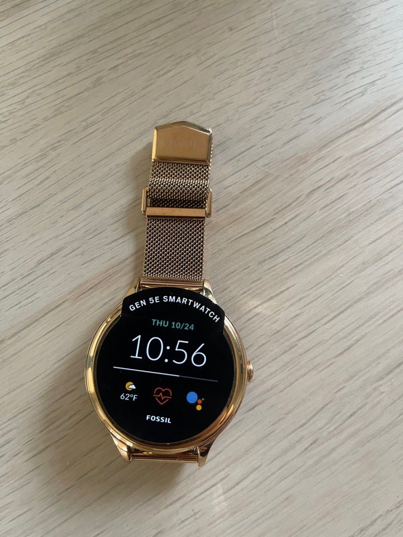 Fossil Gen 5E Smartwatch Rose Gold-Tone Stainless Steel Mesh (with cable),  Women's Fashion, Watches & Accessories, Watches on Carousell