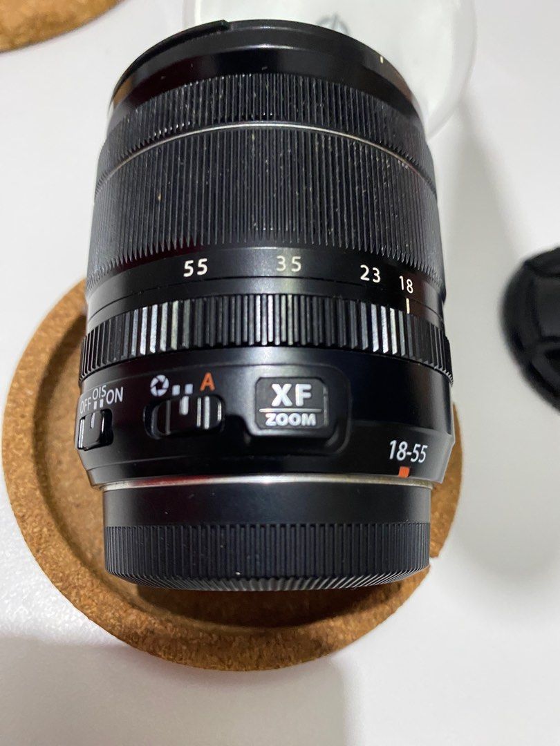 Fujifilm XF 18-55mm F2.8-4 OIS lens