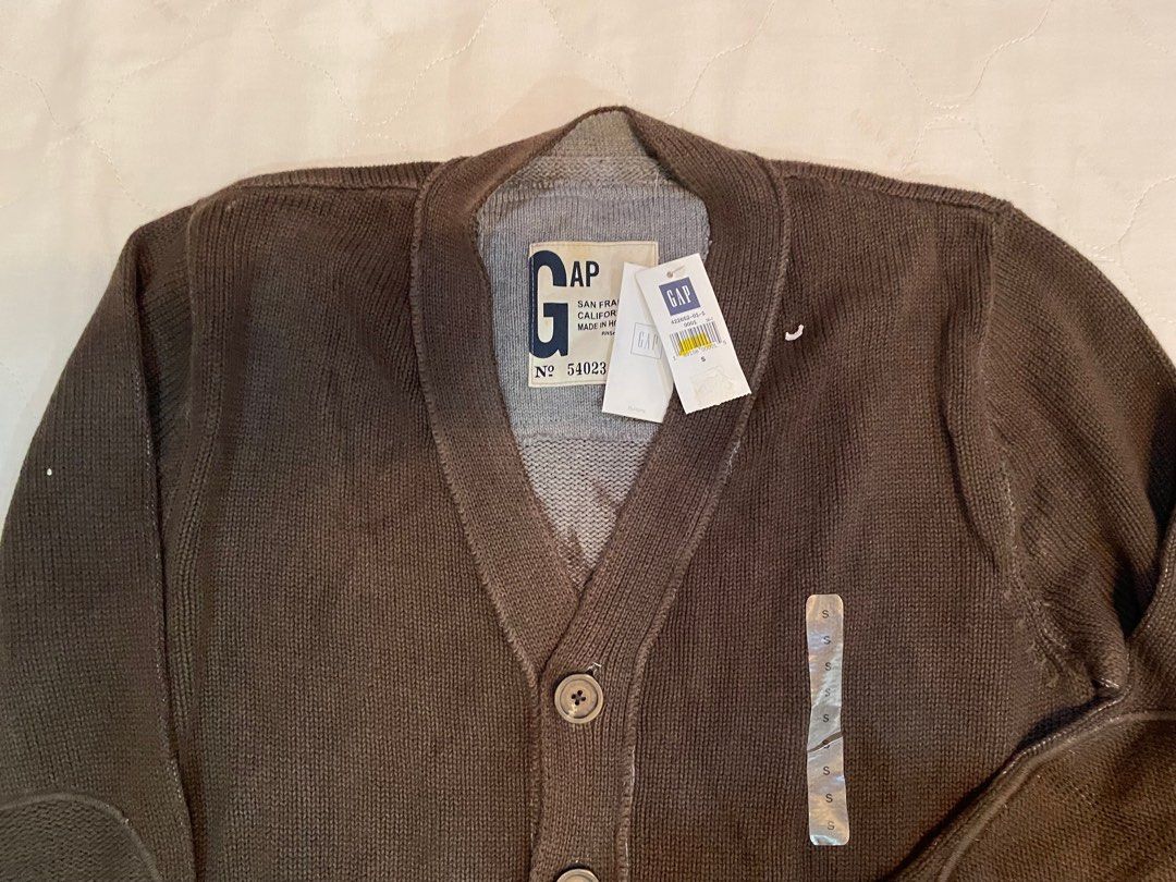 GAP Brown Knit Cotton Cardigan S Men s Fashion Coats Jackets and Outerwear on Carousell