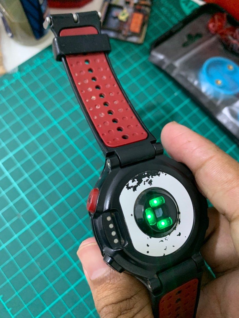 Jam tangan discount garmin forerunner 235