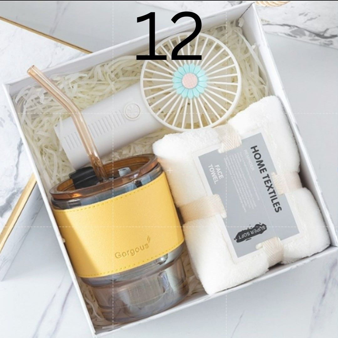 gift-set-for-baby-full-month-teacher-couple-graduation-birthday