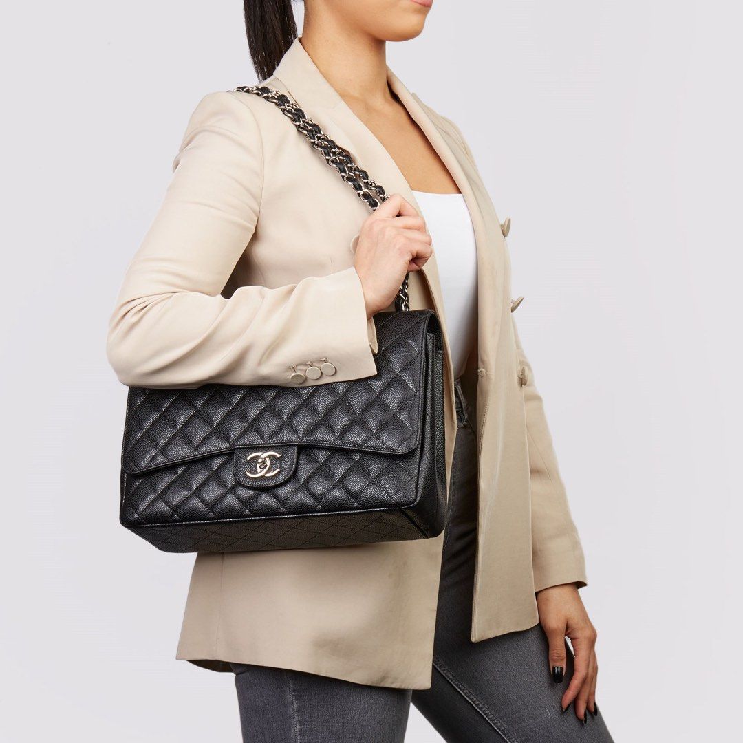 Karlie Kloss Carries Chanel in NYC - PurseBlog  Chanel classic jumbo, Chanel  bag, Chanel classic