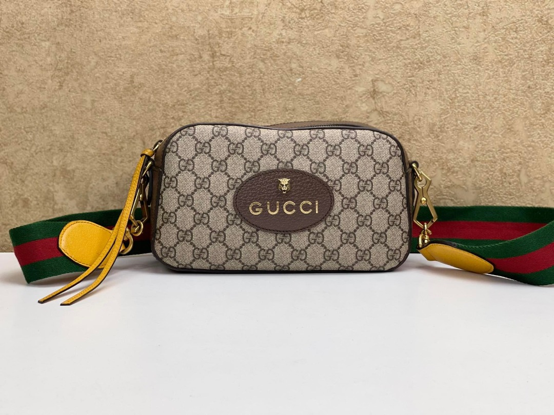 GUCCI 476466 NEO VINTAGE GG SUPREME MESSENGER BAG Luxury Bags