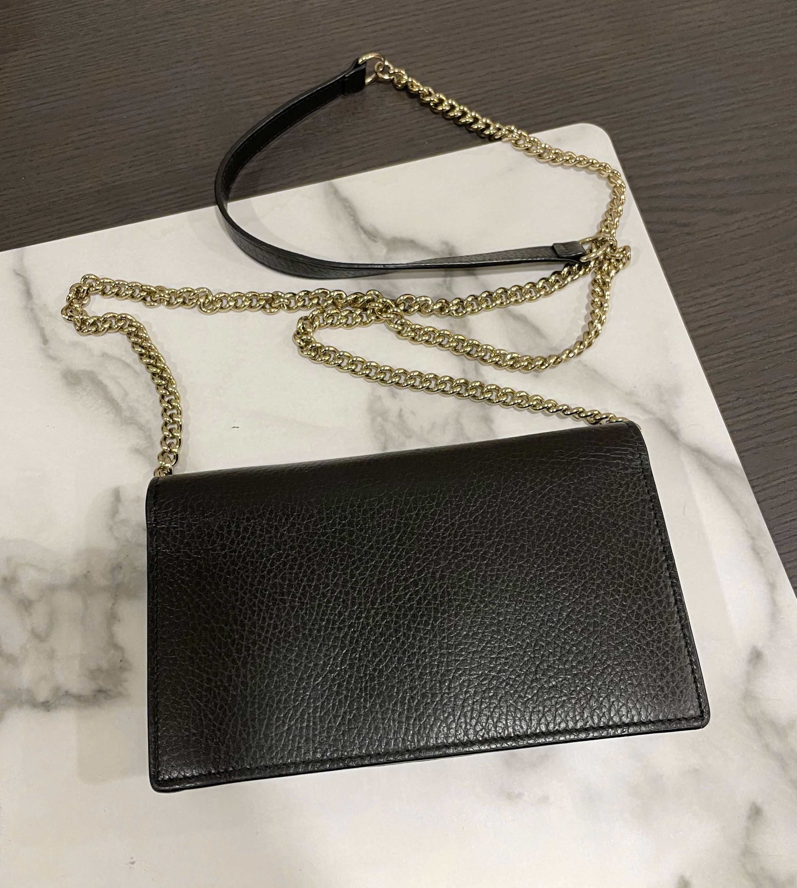 2019 Icons wallet-on-chain bag