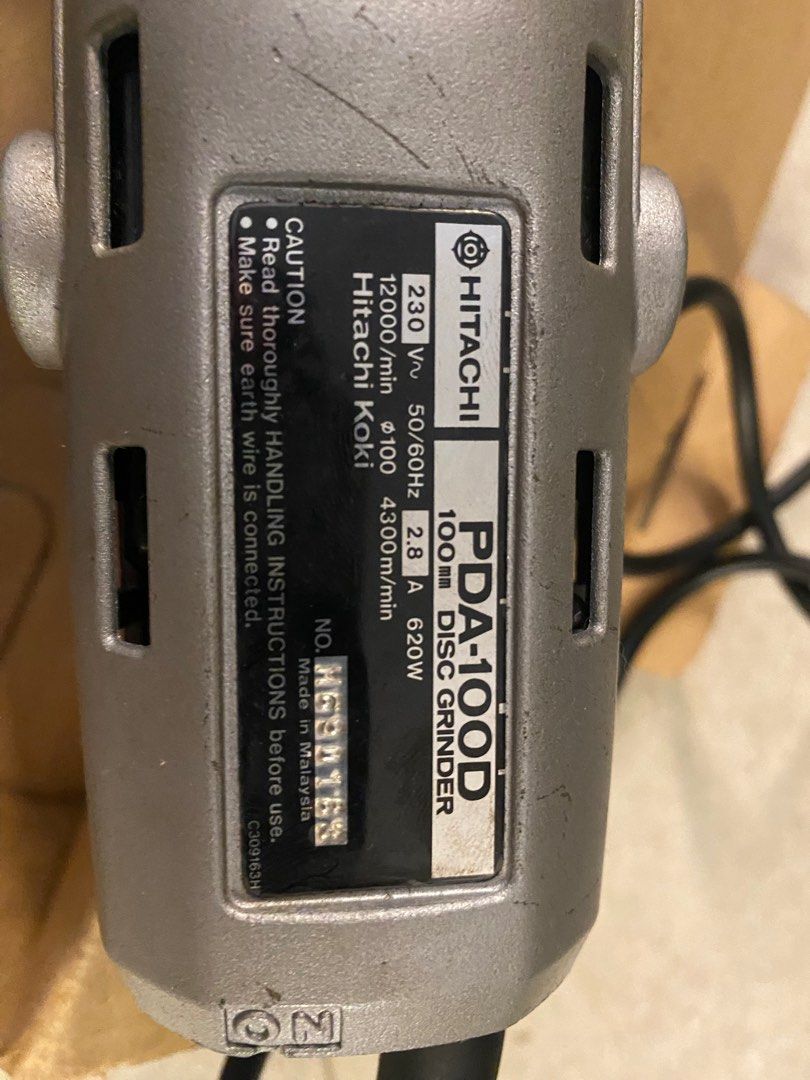 HITACHI PDA100D Disc Grinder 100mm, Furniture & Home Living, Home