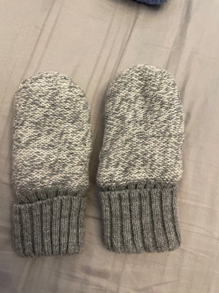 H&m outlet baby mittens