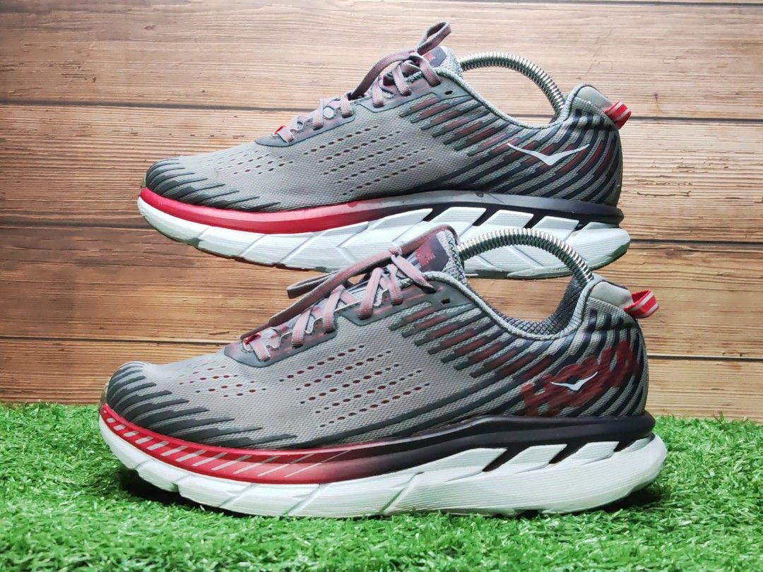 Hoka one one 2025 clifton 5 wide