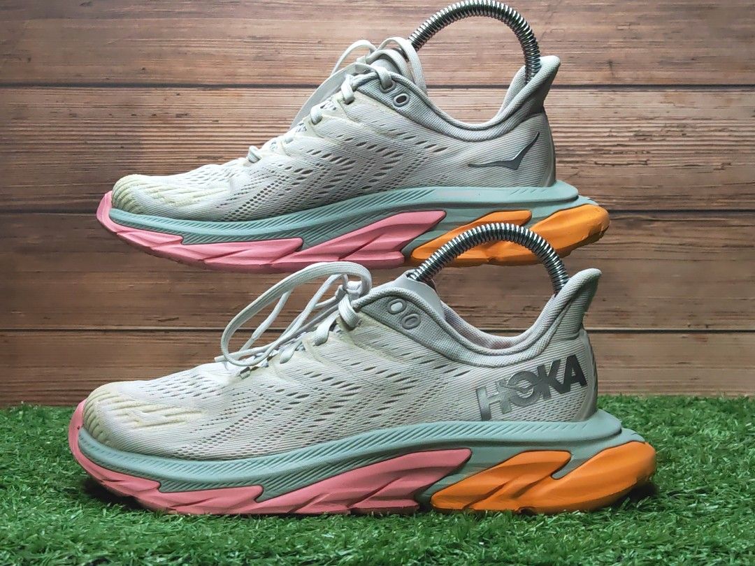 Hoka clifton deals sizing