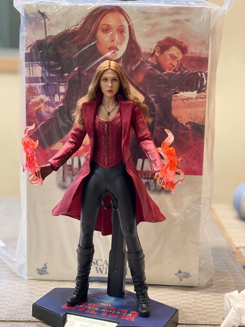Hot toys scarlet cheap witch civil war