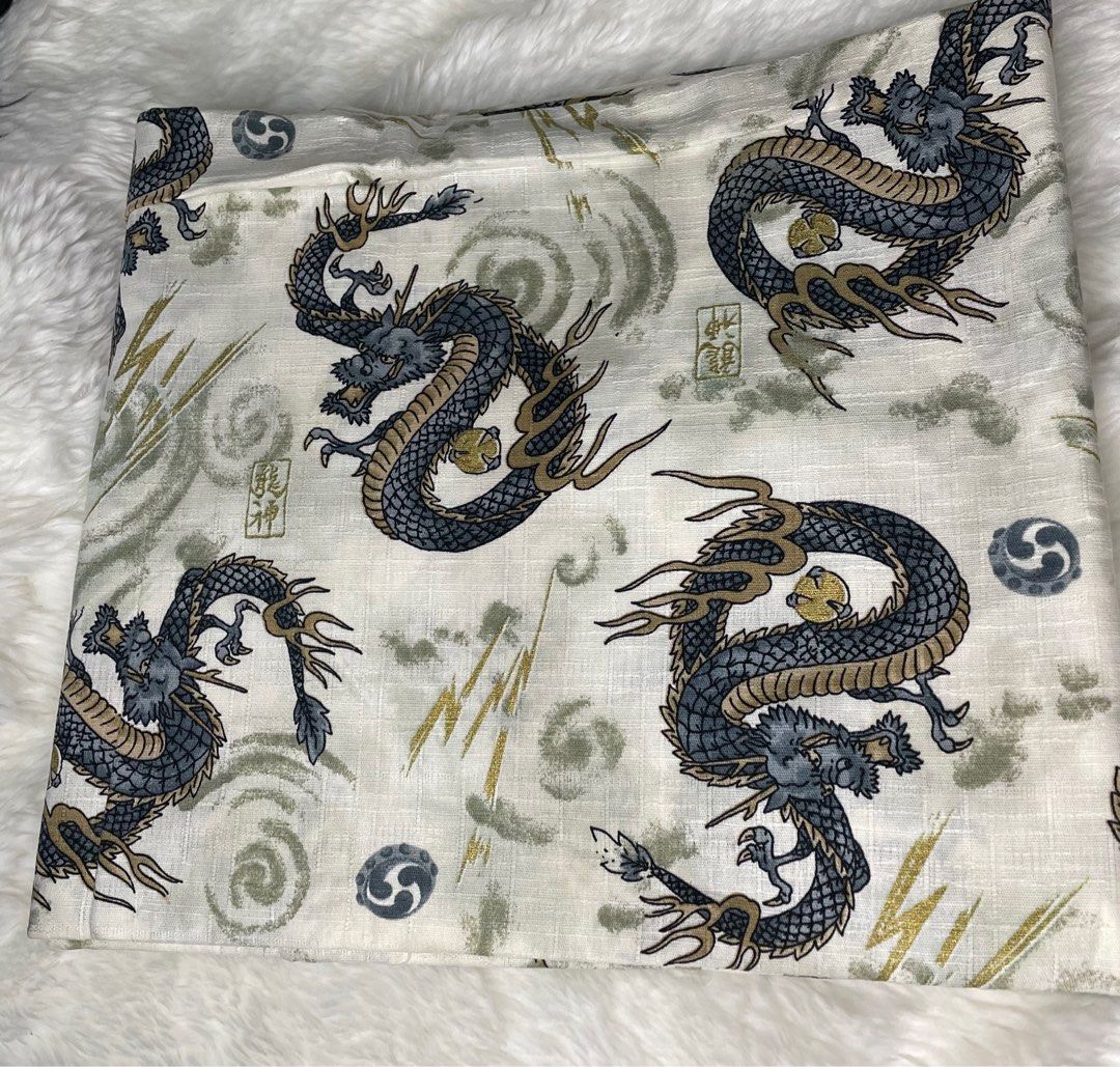 Embroidery Japanese Dragon Print Sports Bra