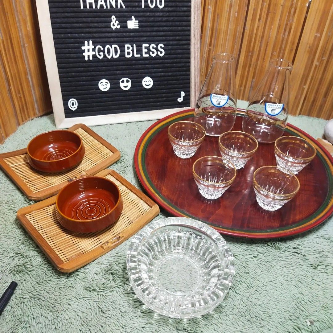 Kamei Glass Sake Set (Category: Other Kitchenware & Tableware) located in Malolos. Submitted by jestrelita (Listing ID 1219334298, Image 3). Description: Kamei Glass Sake Set P780 only - 2 clear sake jug and 5 clear shut glass with gold lines design - 2 mini bowls and coaster - 1 glass ashtray - unused with box - round wooden tray not included - good condition 🇯🇵🏯👘👺🗾🍱🎎🍜🍙.