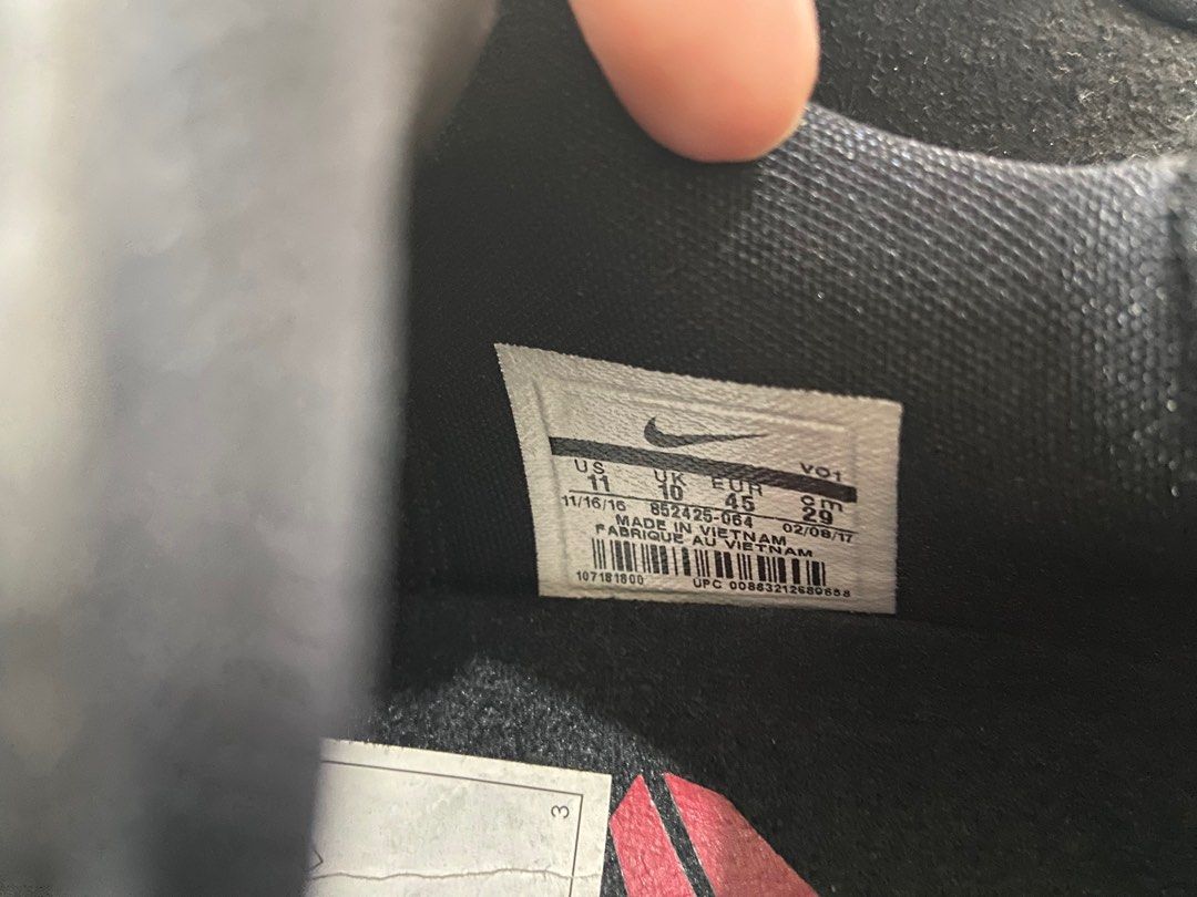 triple black kobe ad