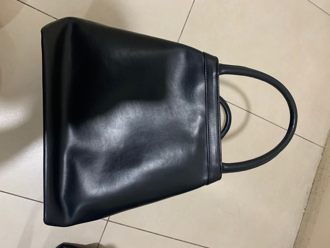 Lady Rustan’s Black Leather Handbag, Women's Fashion, Bags & Wallets