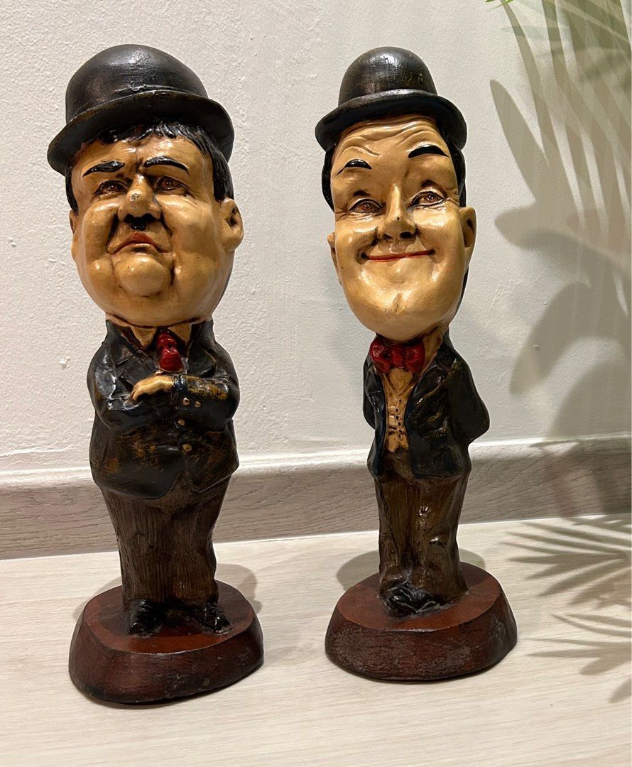 Ford Modèle T 1925 1/24 - Sun Star Avec Laurel & Hardy Et Figurines - Neuf
