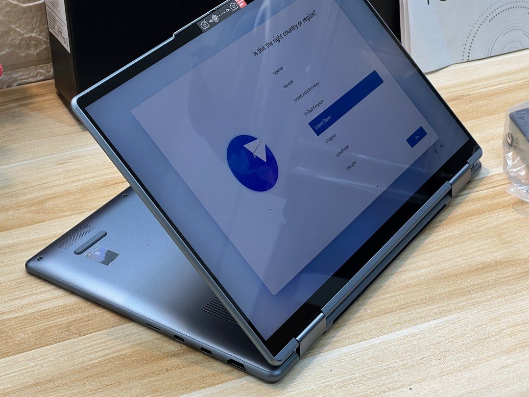 Lenovo Yoga 7i 14IAL7 i712th Gen Convertible Laptop 2 in 1 Touchscreen 16GB RAM 512GB SSD