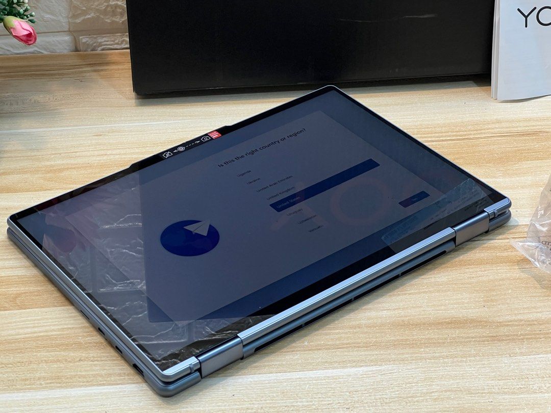 Lenovo Yoga 7i 14IAL7 i712th Gen Convertible Laptop 2 in 1 Touchscreen 16GB RAM 512GB SSD