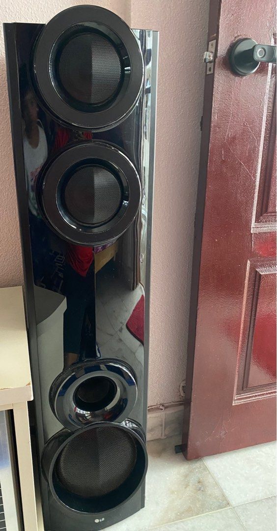 LG DVD Home Theatre LHD675