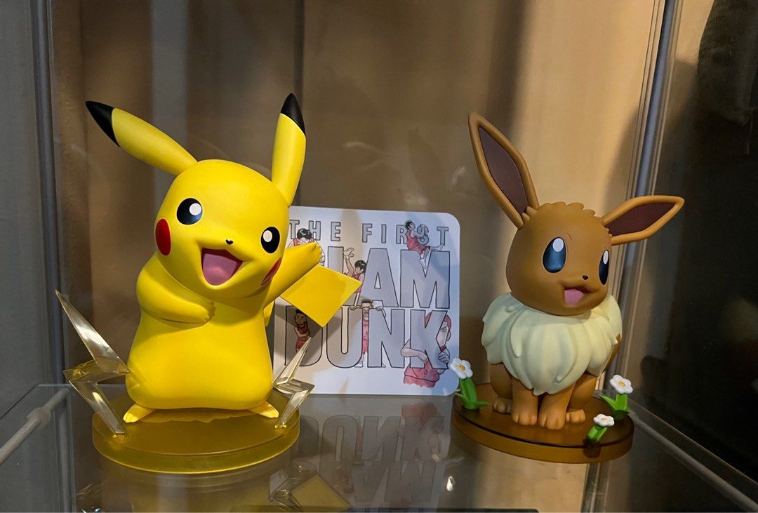 Licensed Pokemon Figurine Pokemon Statue funism (Pikachu & Eevee