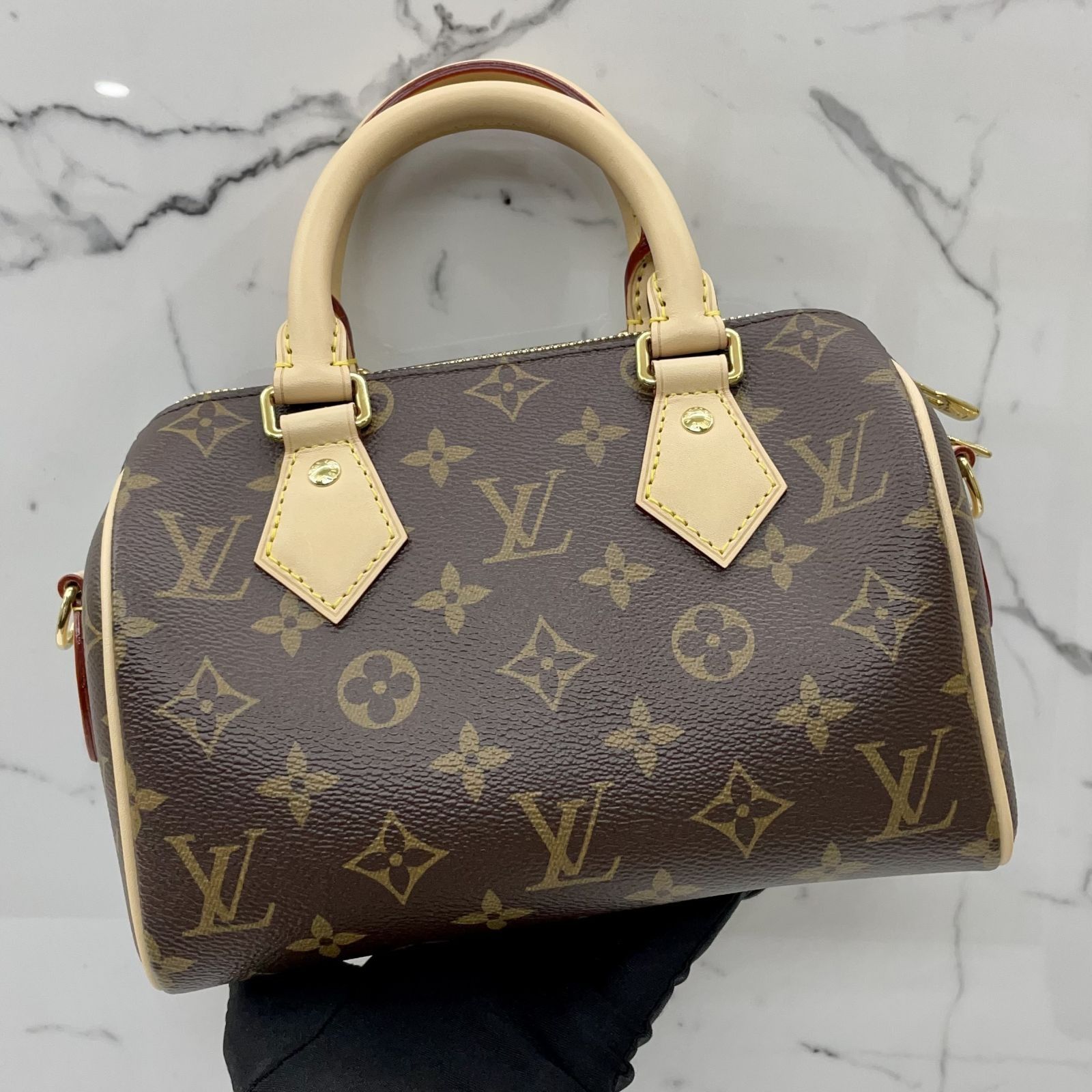 Speedy bandouliere 40, Luxury, Bags & Wallets on Carousell