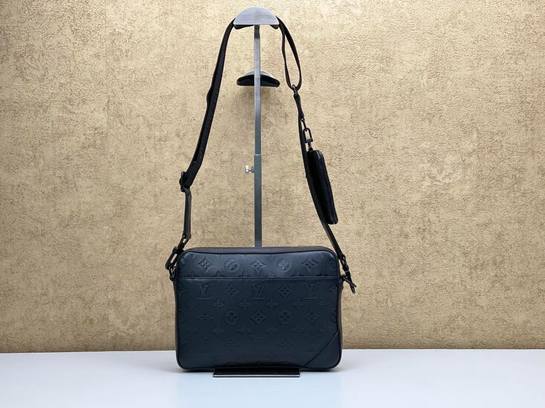 Louis Vuitton M69827 LV Duo Messenger bag in Monogram Shadow