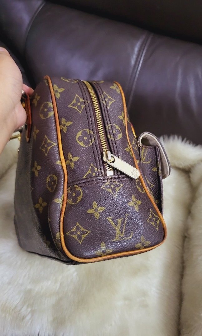 Louis Vuitton Manhattan PM, Luxury, Bags & Wallets on Carousell