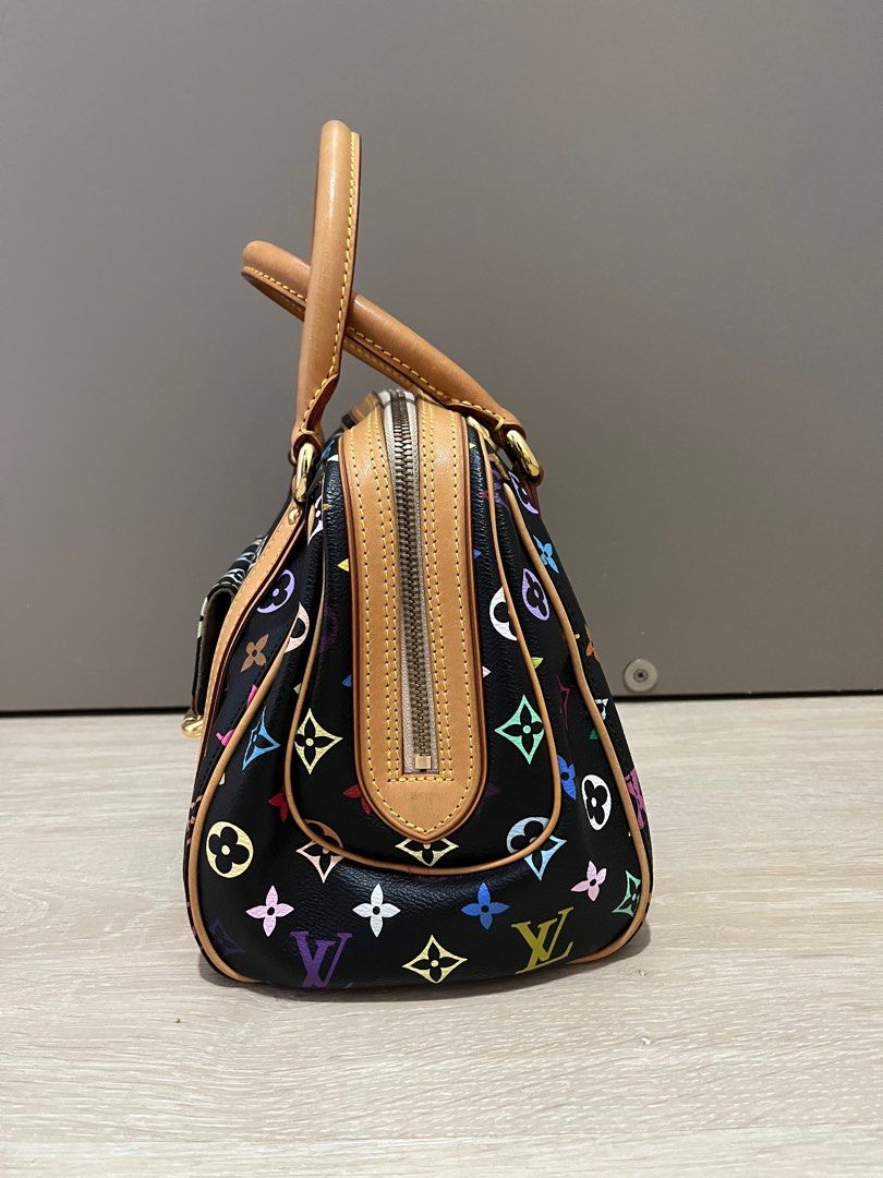 LV LIMITED EDUTION NEW DELHI, Women's Fashion, Bags & Wallets, Purses &  Pouches on Carousell