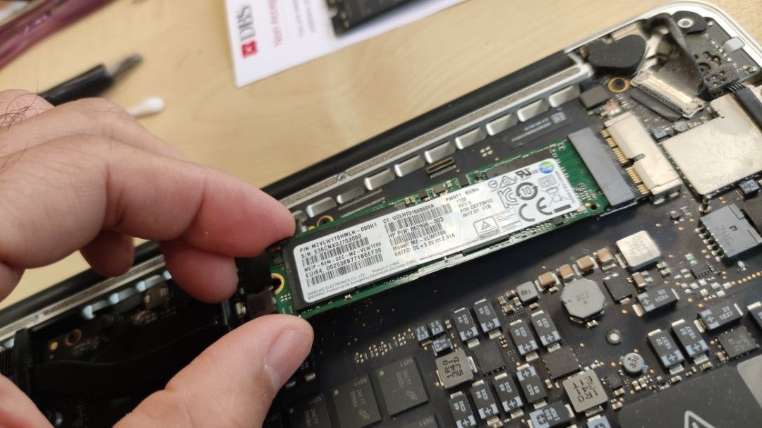Upgrade SSD 1 To 1657