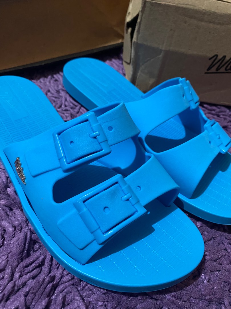 NEW melissa sandals, Fesyen Wanita, Sepatu di Carousell