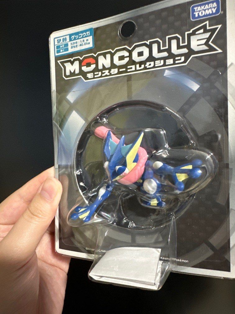 Monocle pokemon discount figure