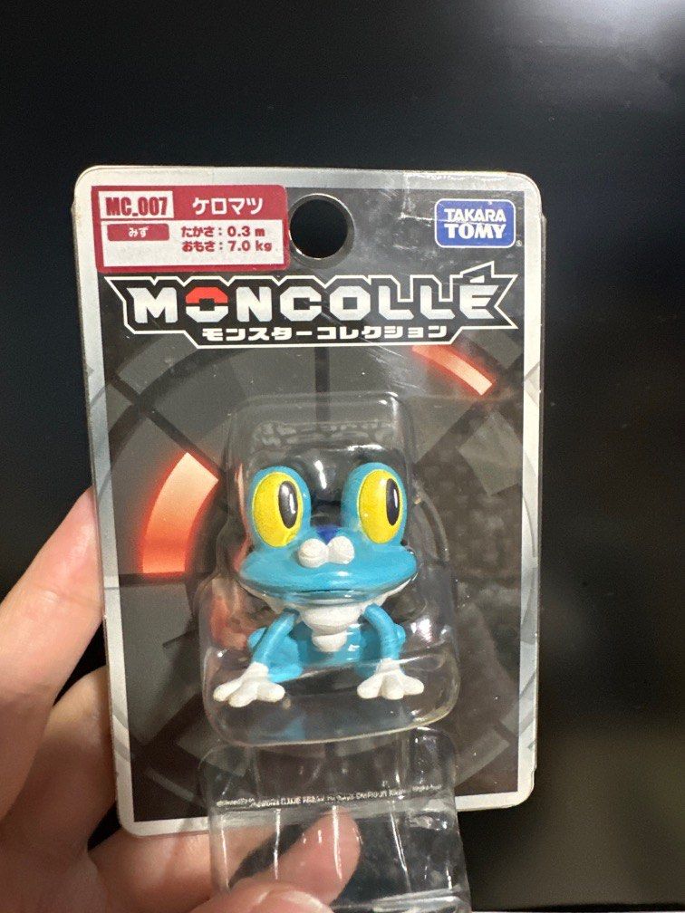 Monocle discount pokemon figure