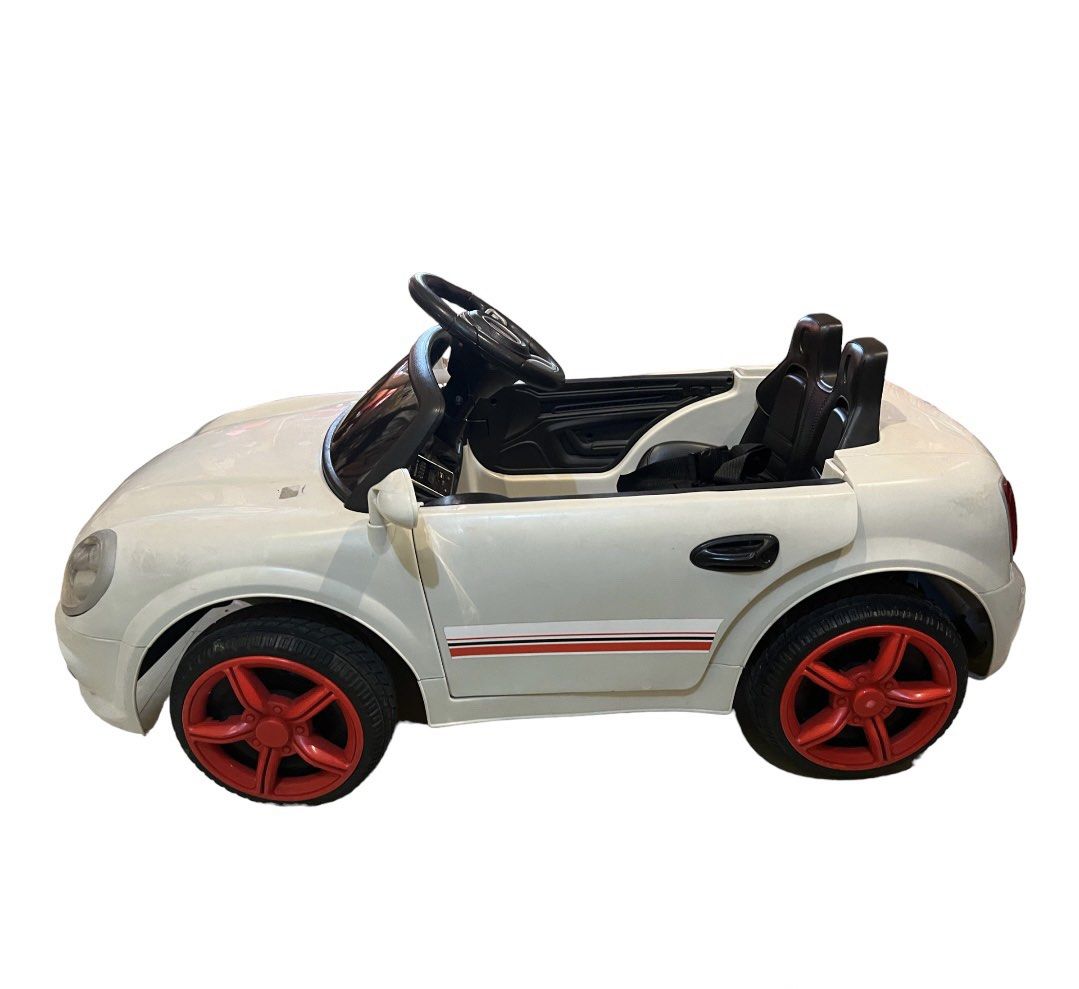 Motorized Car (Toys r us), Hobbies & Toys, Toys & Games on Carousell