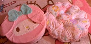 My melody Pillow and Foam Chair