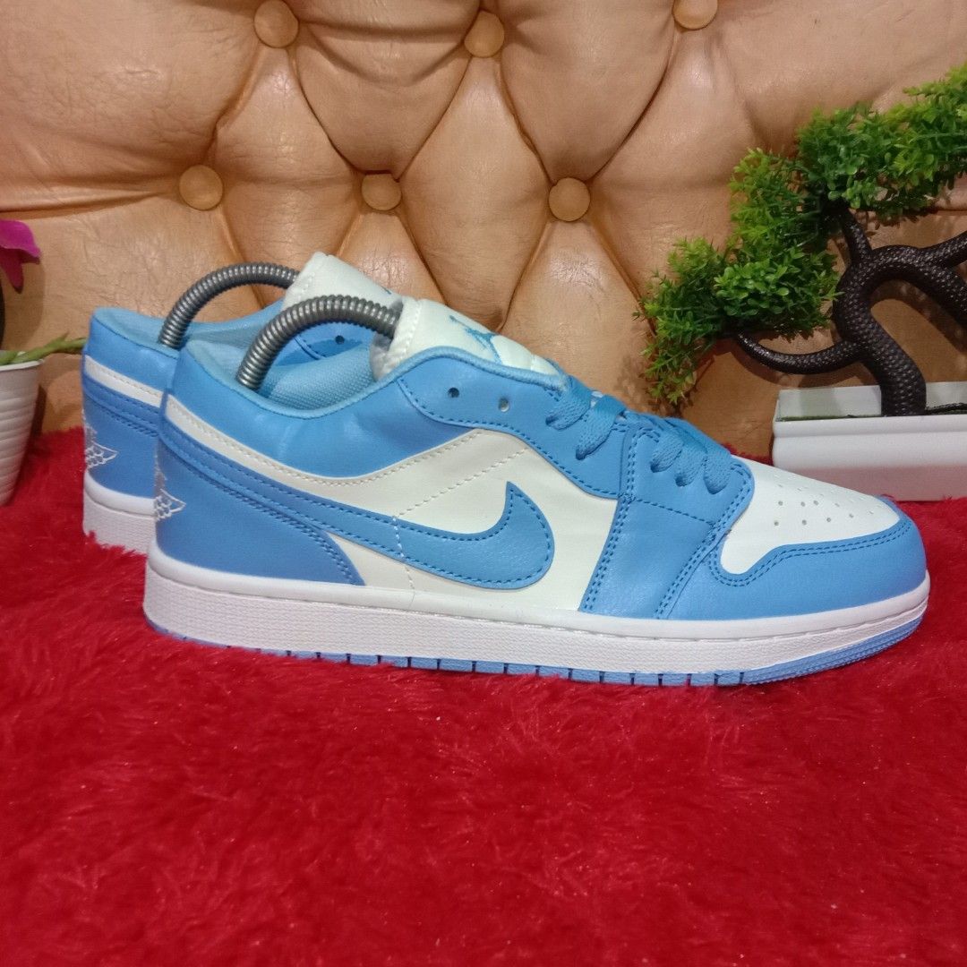 nike aj1 low unc