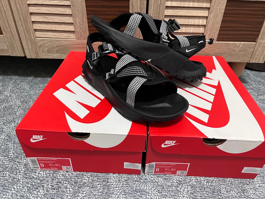 mens nike sandals with back strap