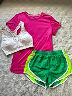 Nike Women's Sportswear Bundle